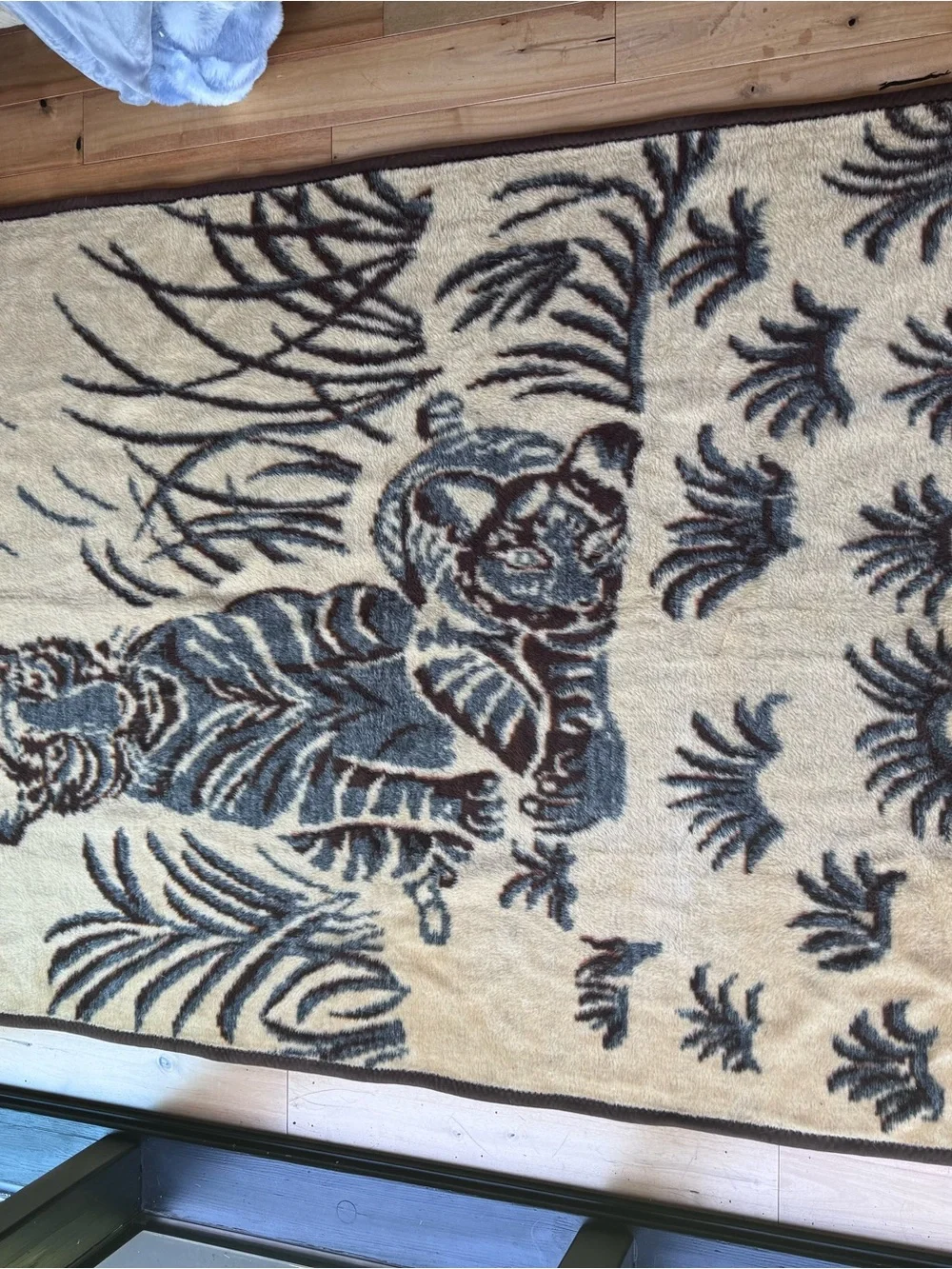 Brown Tiger Motif blanket 60 X 80